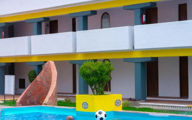 Outdoor pool and courtyard at Villas Arqueologicas Teotihuacan
